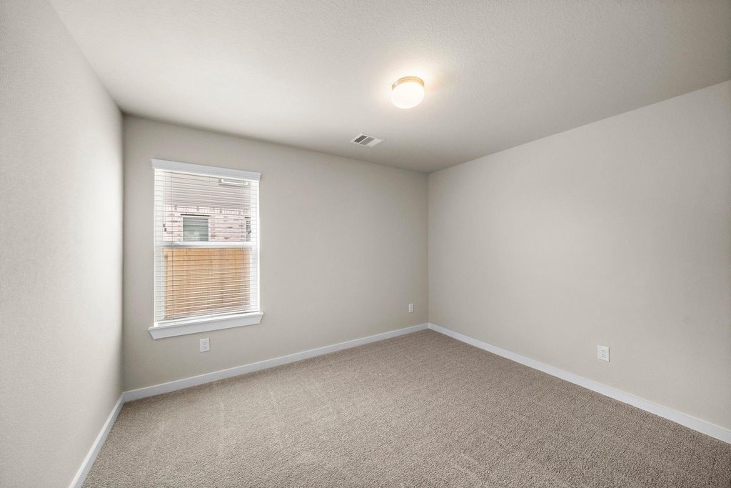 3327 Tilley Dr - Photo 28