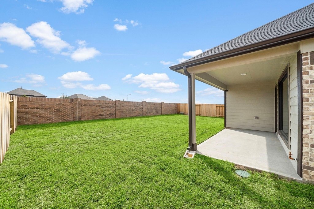 3327 Tilley Dr - Photo 32