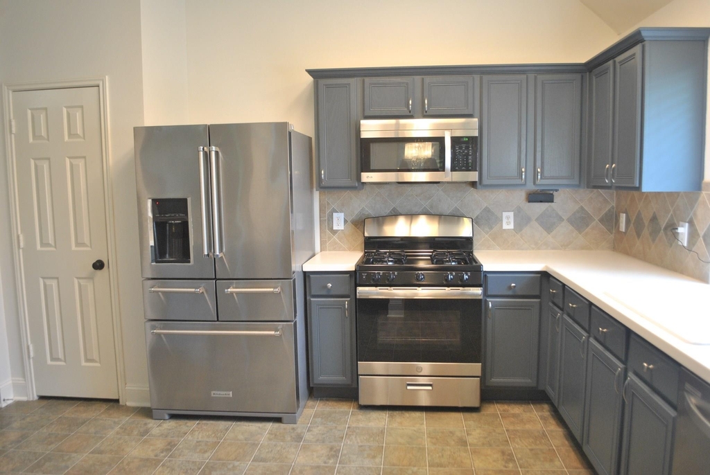 4903 Lake Catherine Court - Photo 4