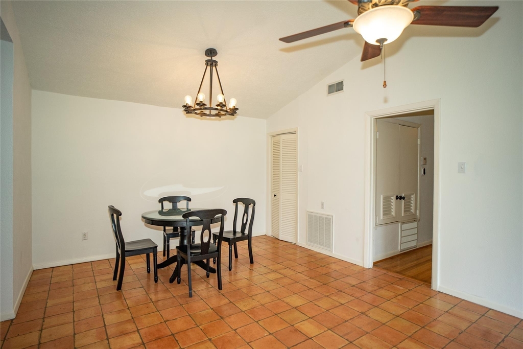 4522 Briarbend Drive - Photo 3