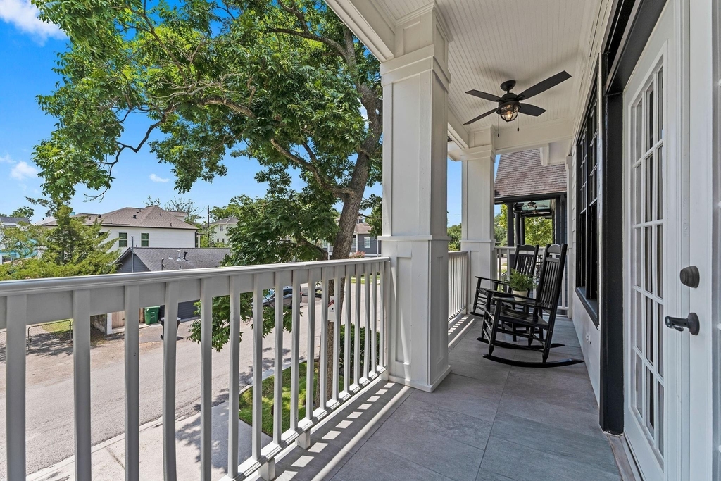403 E 25th Street - Photo 13