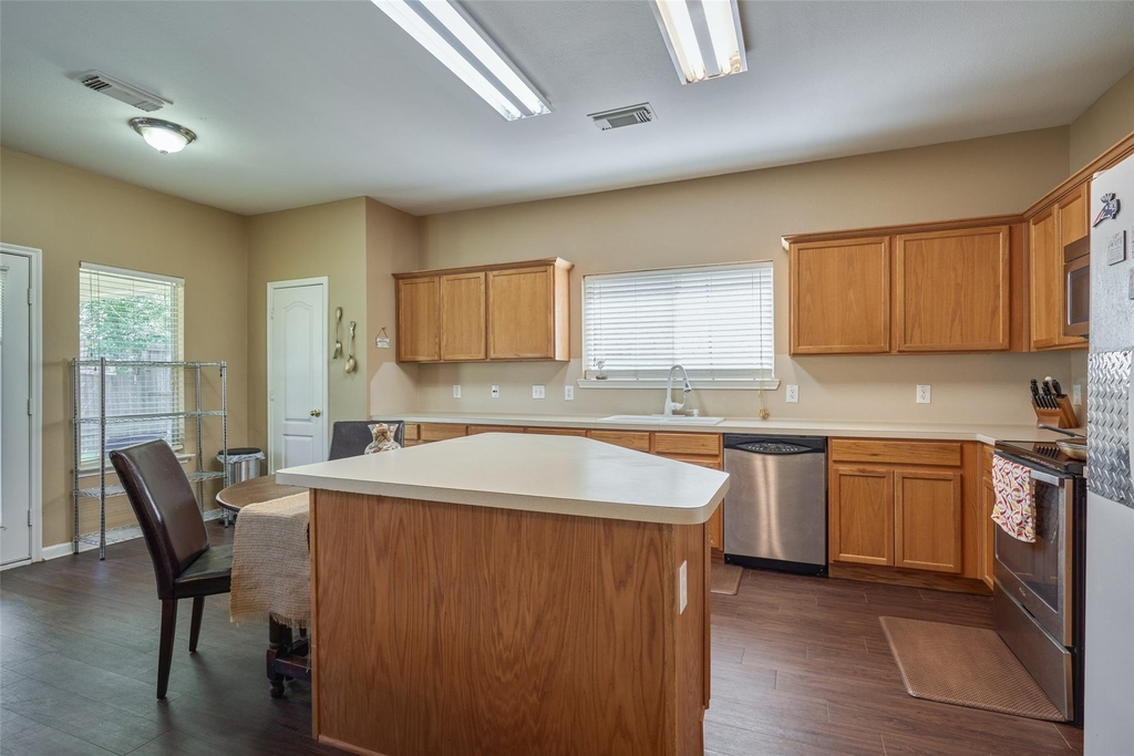 6214 Channelbrook Lane - Photo 12
