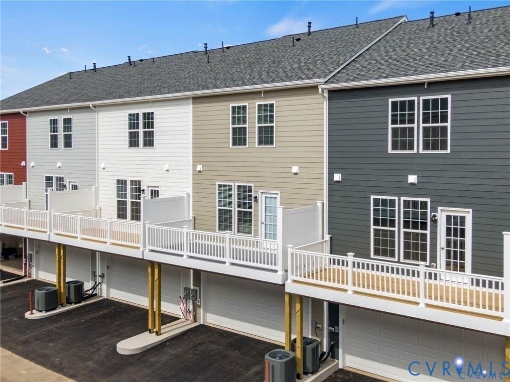 13800 Village View Drive - Photo 8