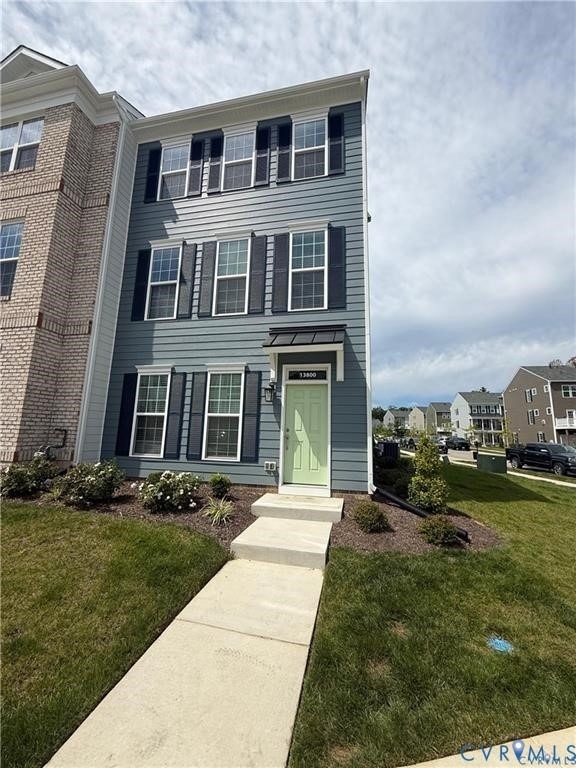 13800 Village View Drive - Photo 0