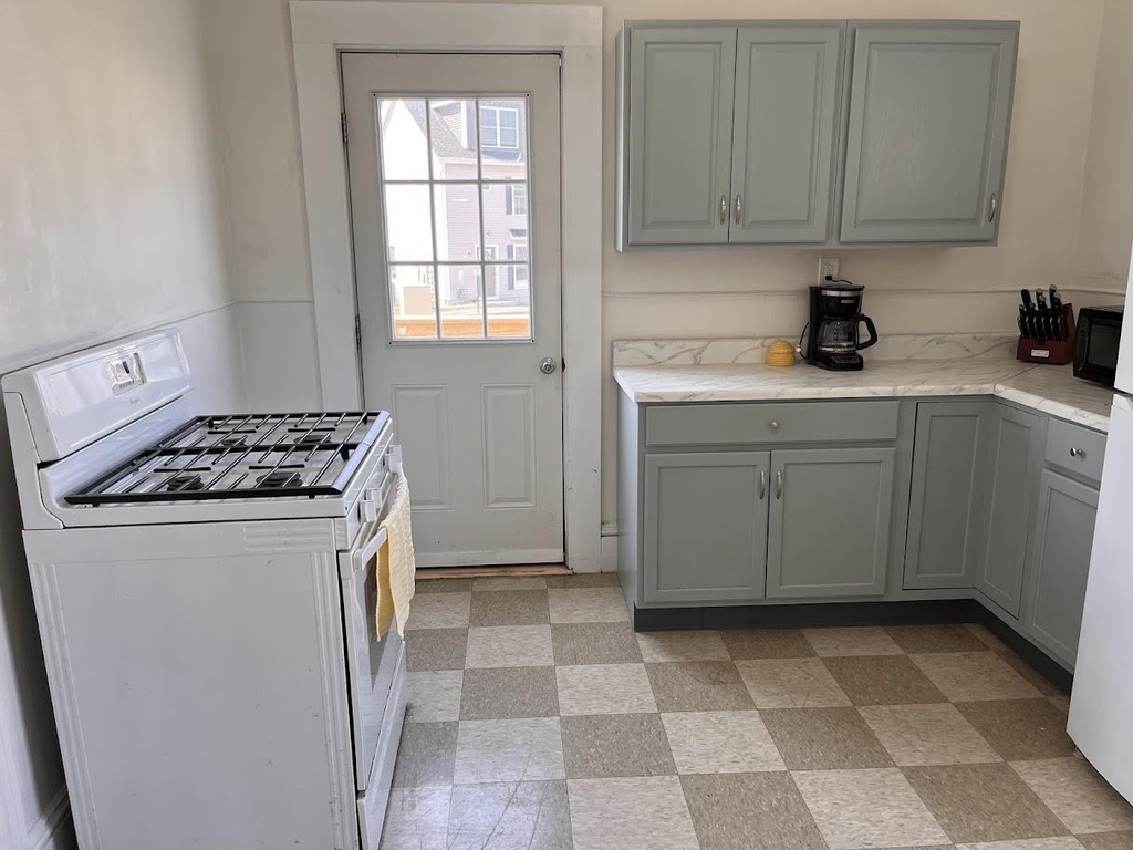 408 Porter - Photo 2