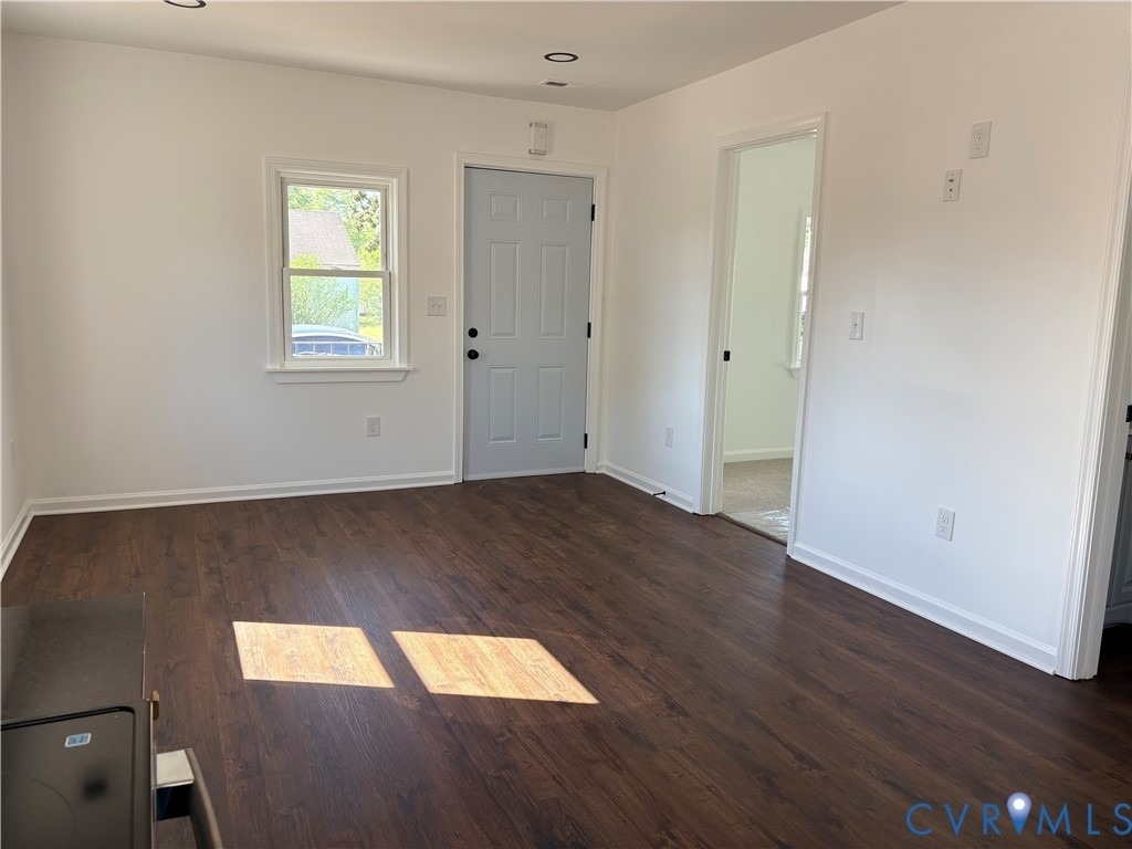 1401 Hanover Street - Photo 2
