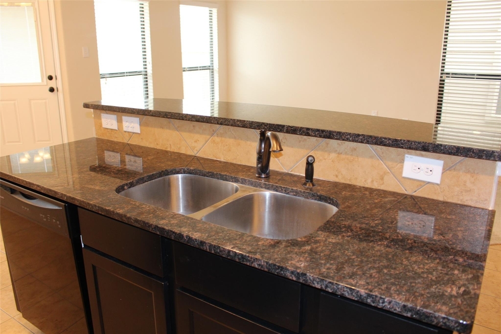 6643 Sharpstone Creek Lane - Photo 9