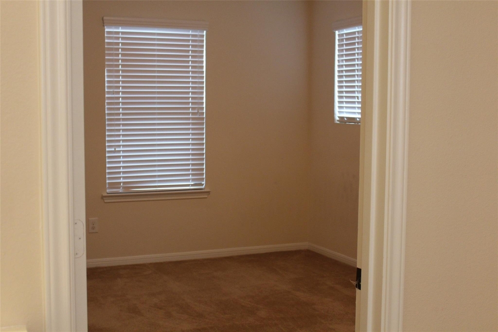 6643 Sharpstone Creek Lane - Photo 18