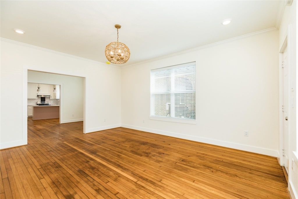 2516 Avenue K Unit 1 - Photo 3