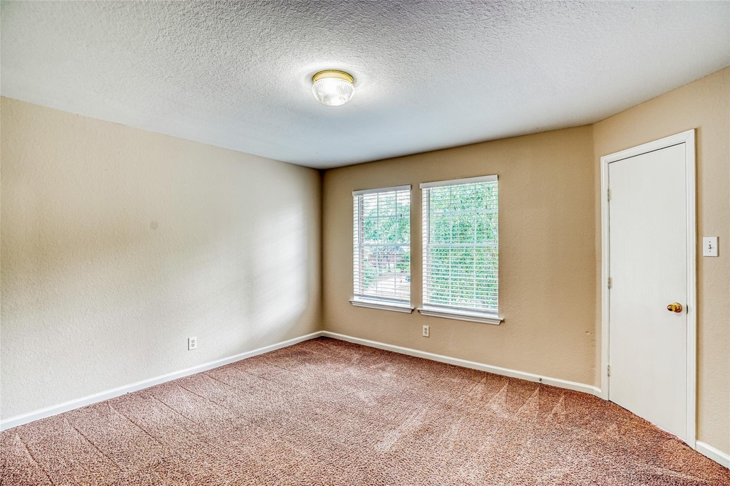 9410 Stoneridge Canyon Lane - Photo 9
