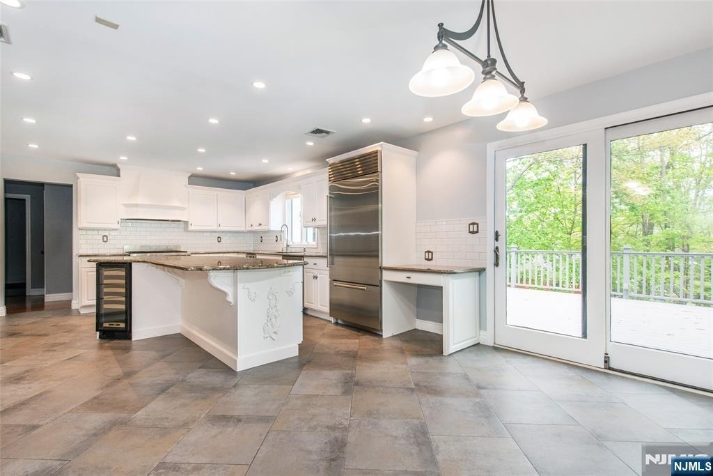 179 Woodside - Photo 3