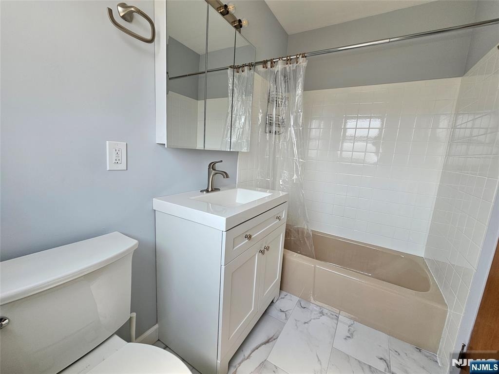 678 Bloomfield - Photo 14