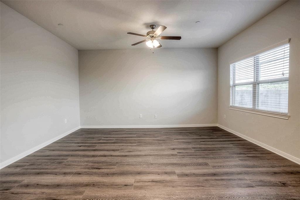 1419 Avenue N - Photo 4