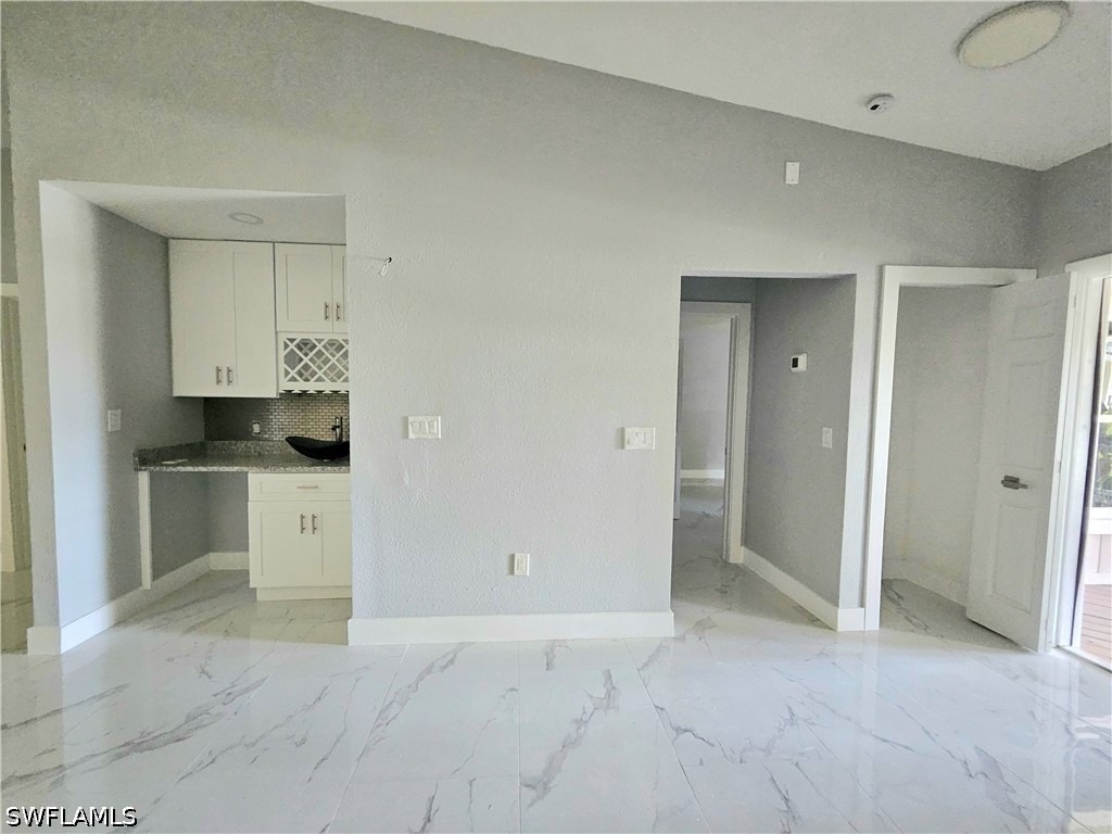 17760 Park Village Circle - Photo 6