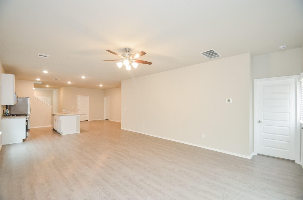 25513 Blossom Court - Photo 8