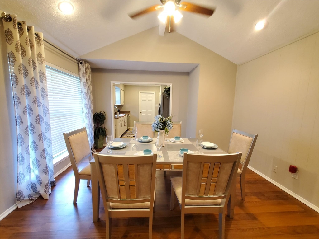 8815 Bellaire Boulevard - Photo 8