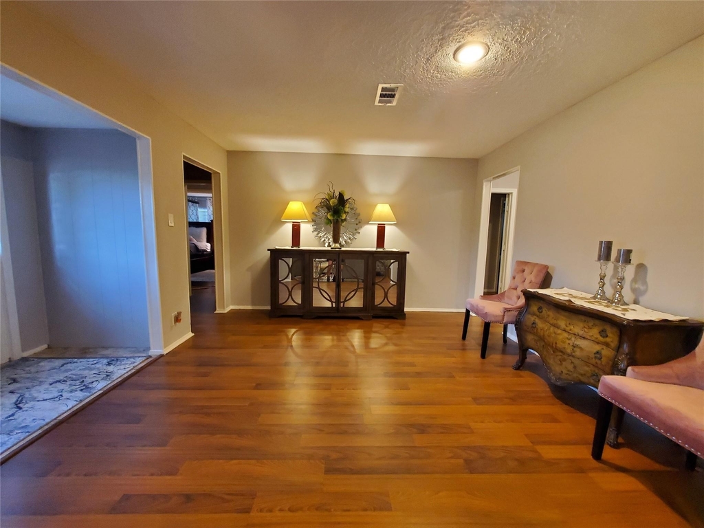 8815 Bellaire Boulevard - Photo 4