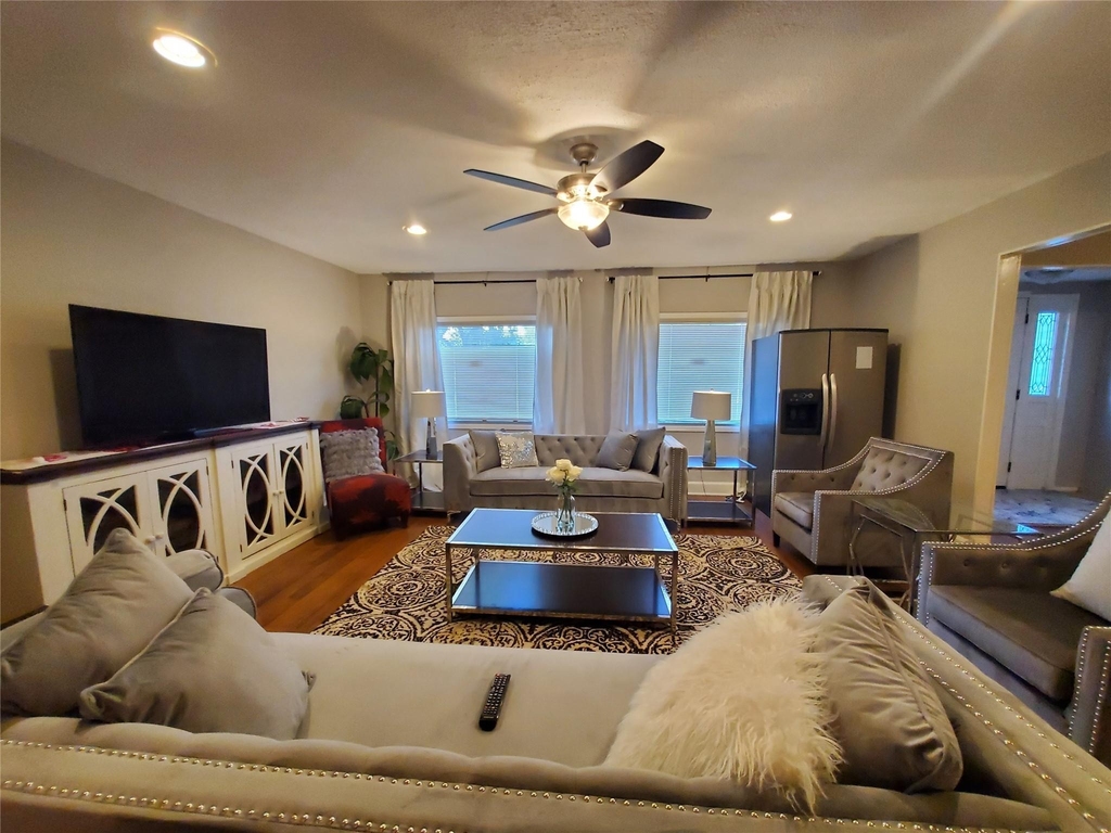 8815 Bellaire Boulevard - Photo 7