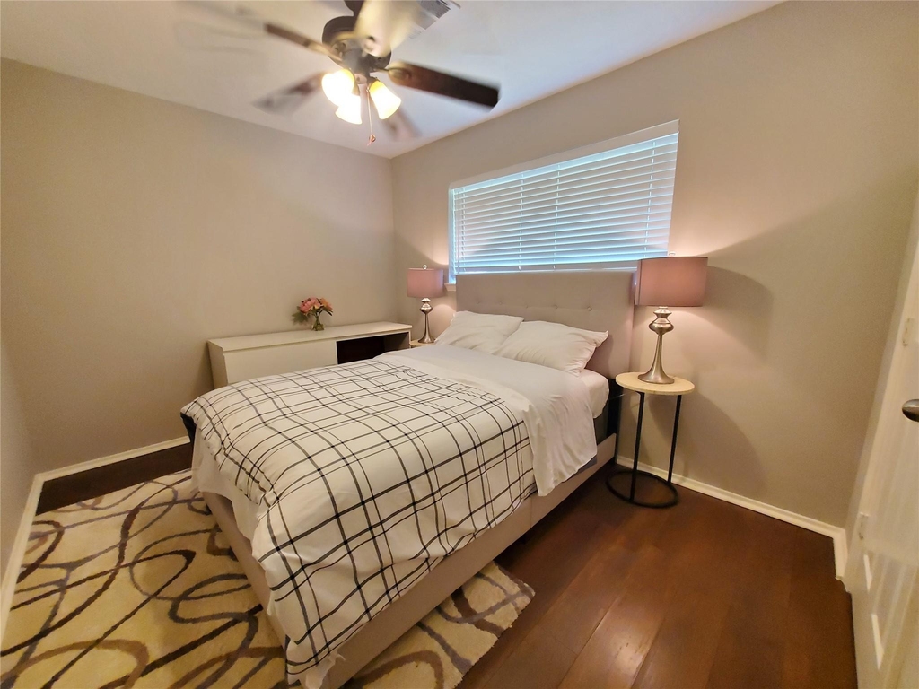 8815 Bellaire Boulevard - Photo 16