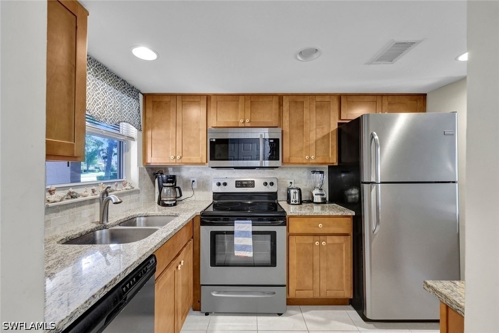 100 Forest Lakes Boulevard - Photo 5