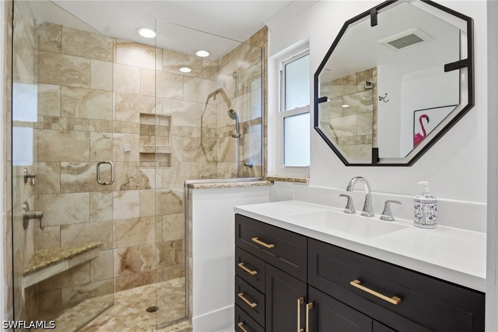 455 Bayside Avenue - Photo 6