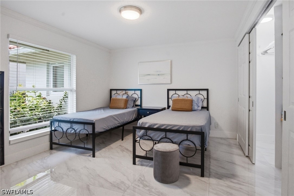 455 Bayside Avenue - Photo 5