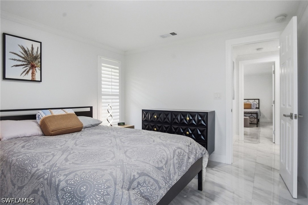 455 Bayside Avenue - Photo 7