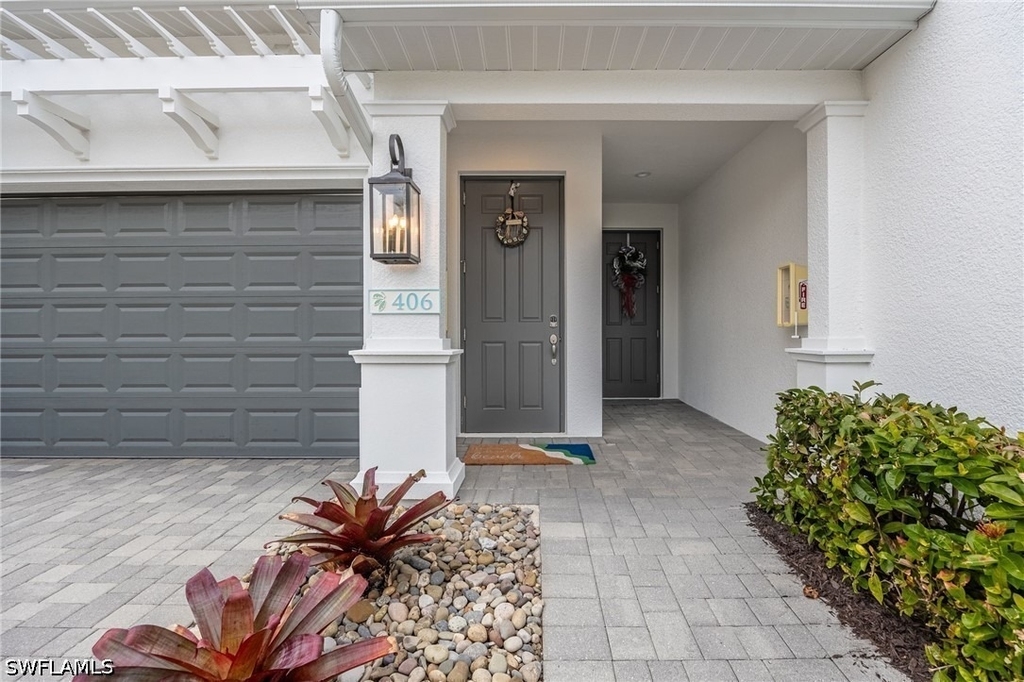 2555 Seychelles Drive - Photo 1