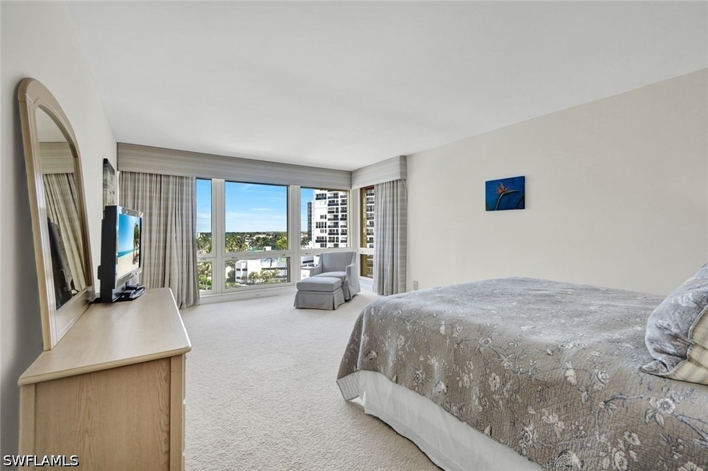 4051 Gulf Shore Boulevard N - Photo 17