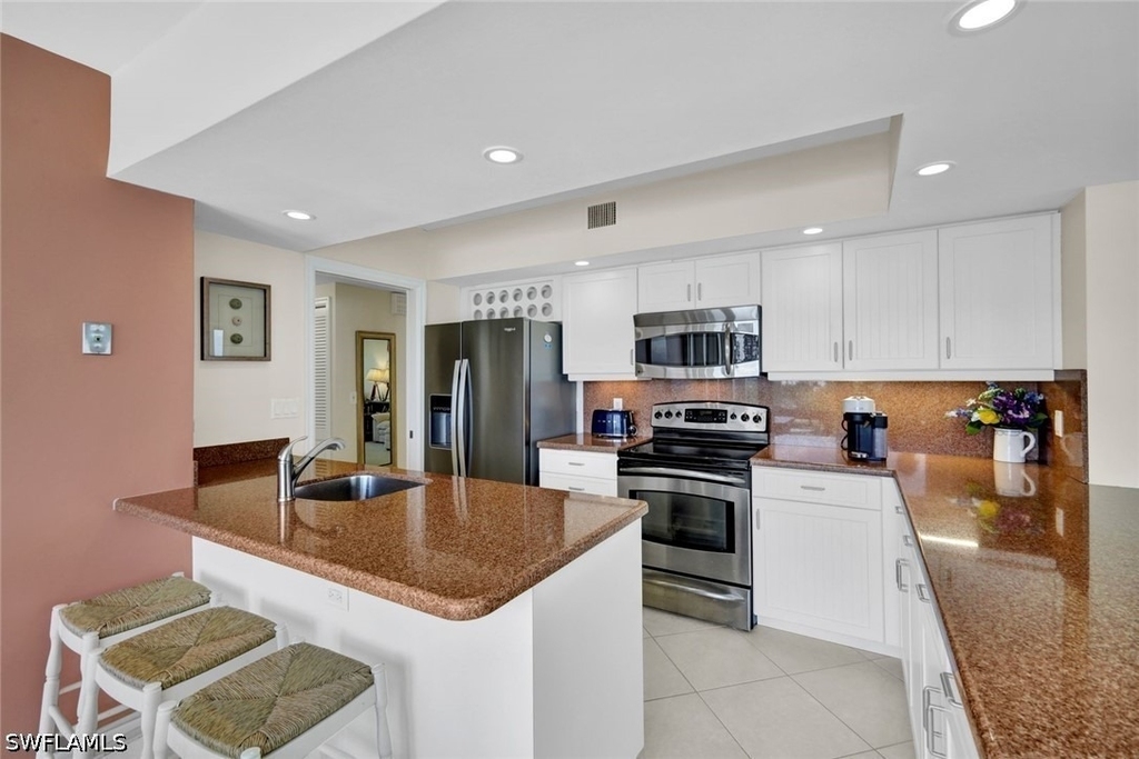 4051 Gulf Shore Boulevard N - Photo 14