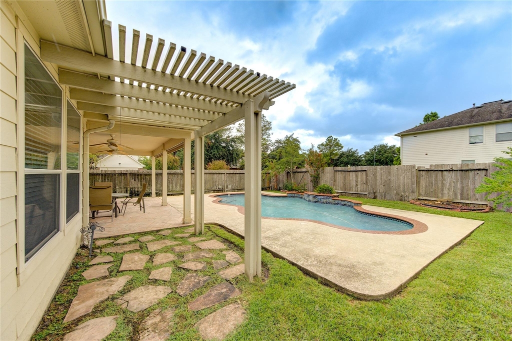 1903 Hampton Lakes Ct - Photo 26