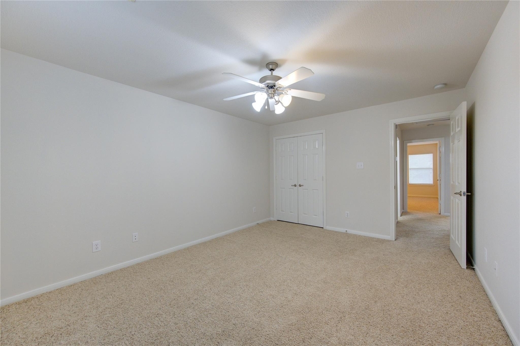 1903 Hampton Lakes Ct - Photo 22