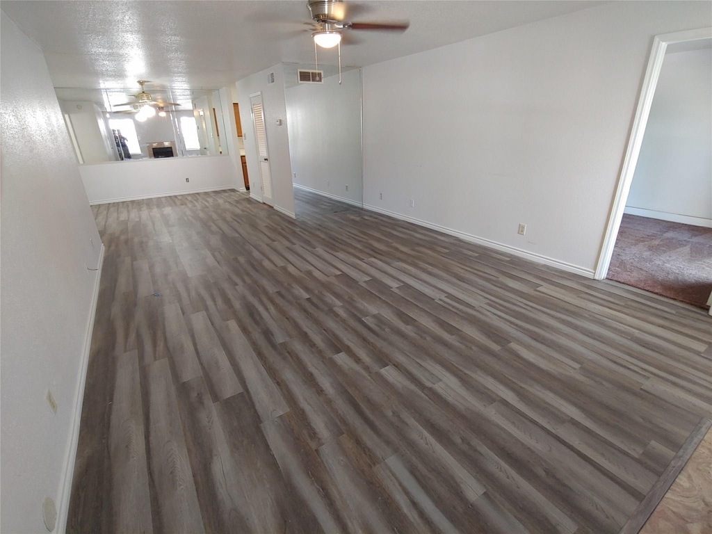9700 Leawood Boulevard - Photo 2