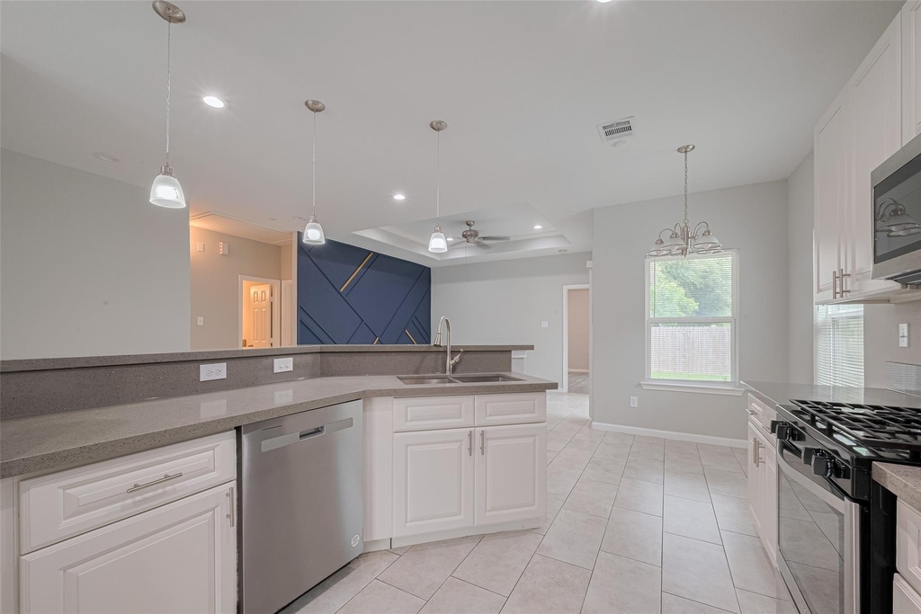 7981 Saint Louis Street - Photo 13