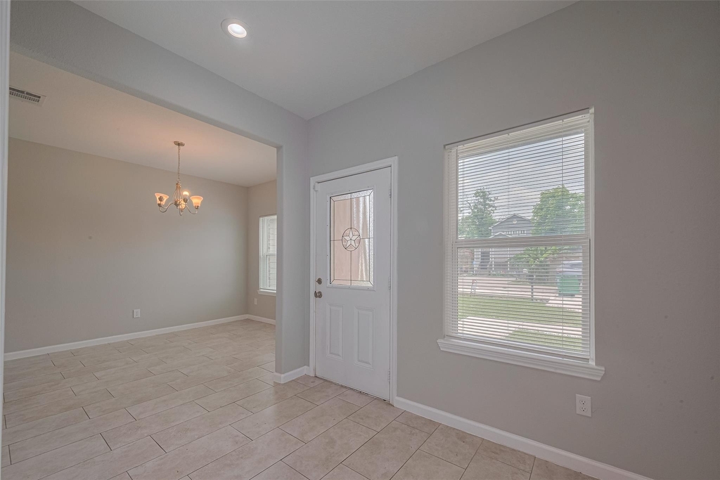 7981 Saint Louis Street - Photo 6