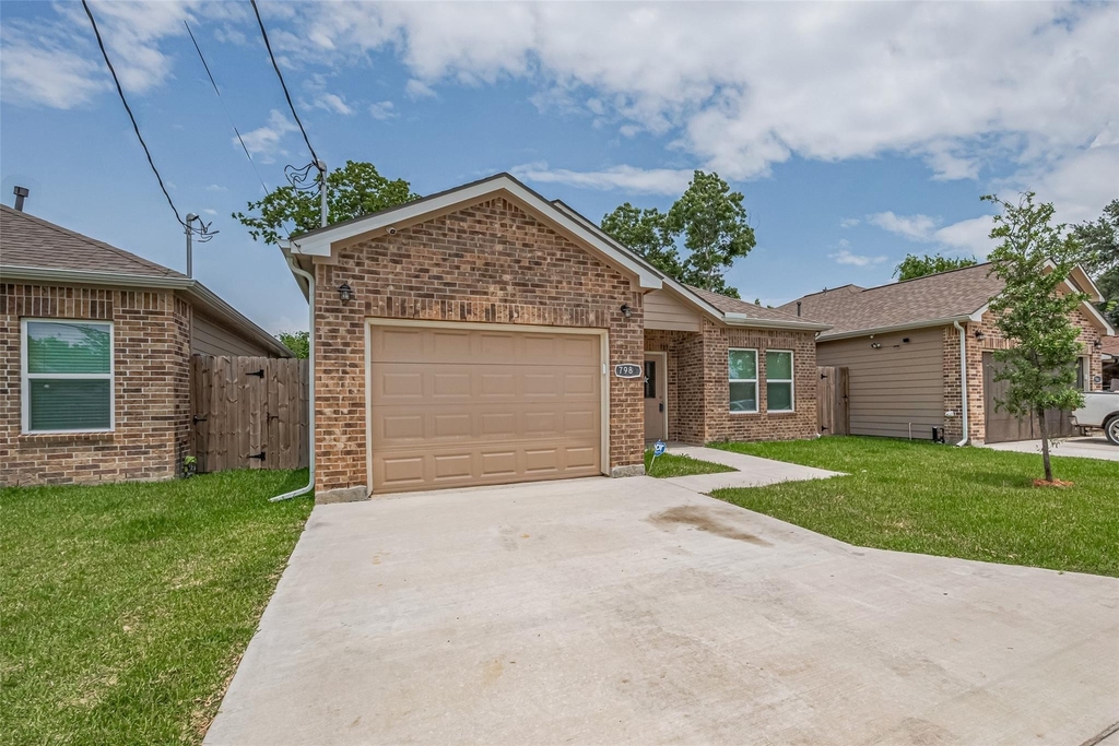 7981 Saint Louis Street - Photo 2