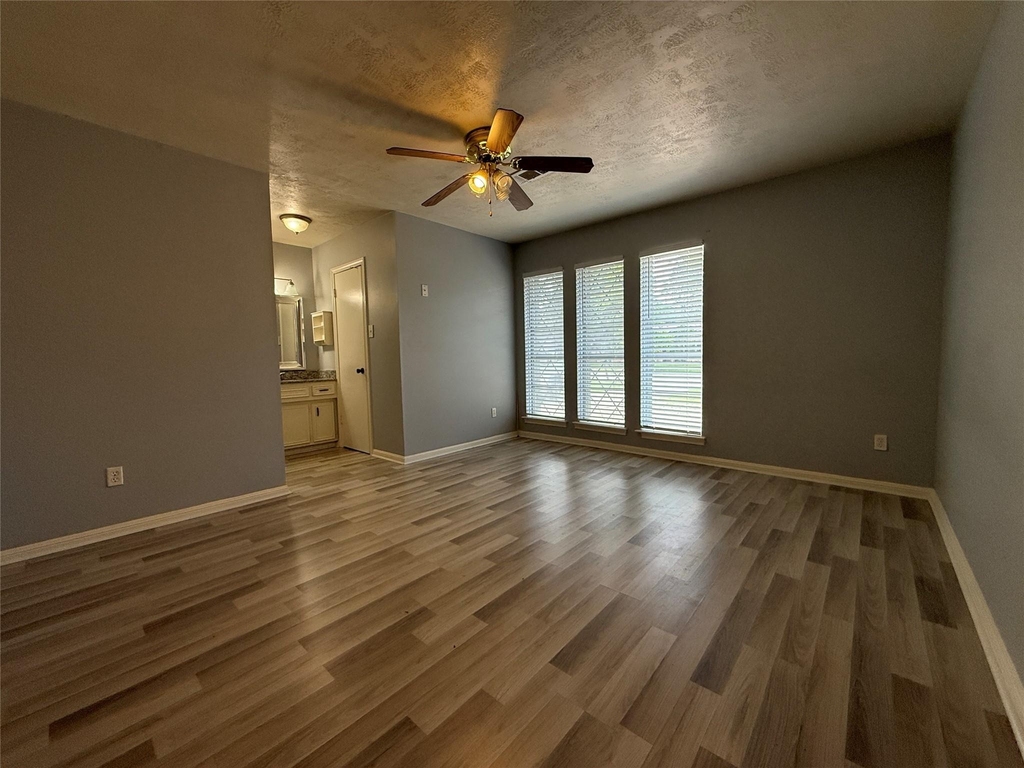 422 Gamewood Drive - Photo 16