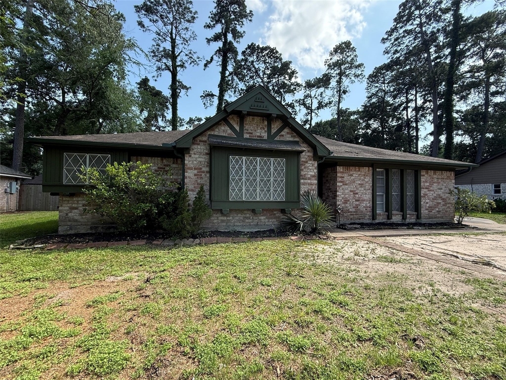 422 Gamewood Drive - Photo 1