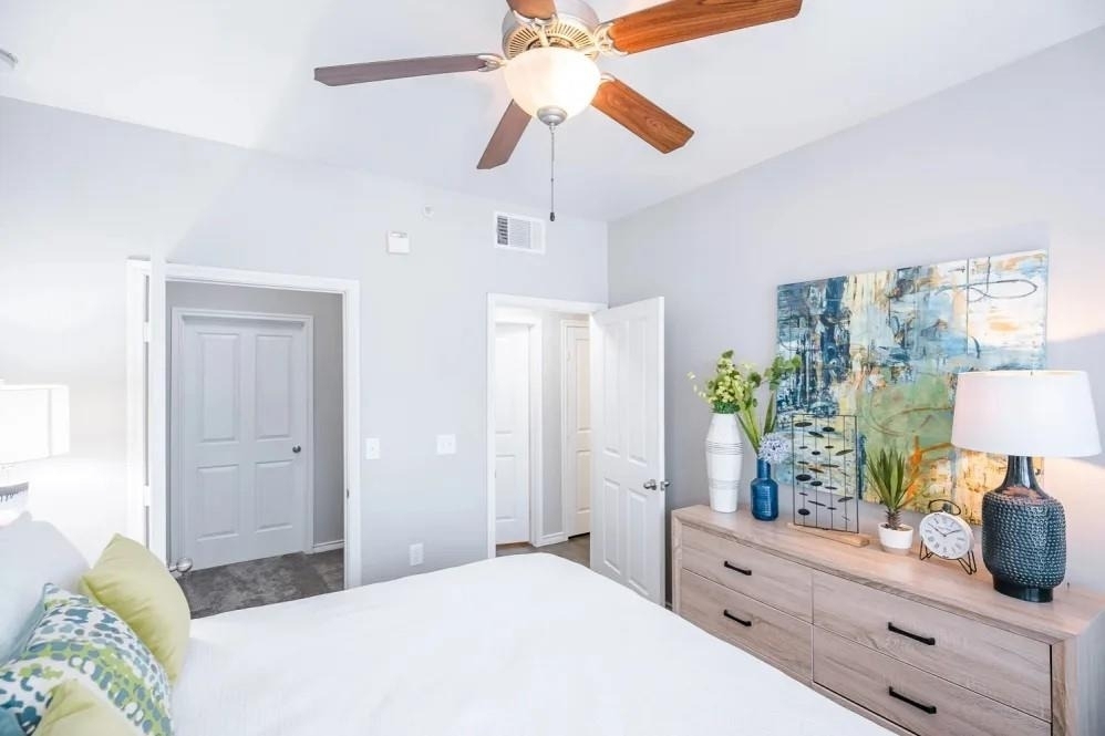 6710 Babcock Road - Photo 3