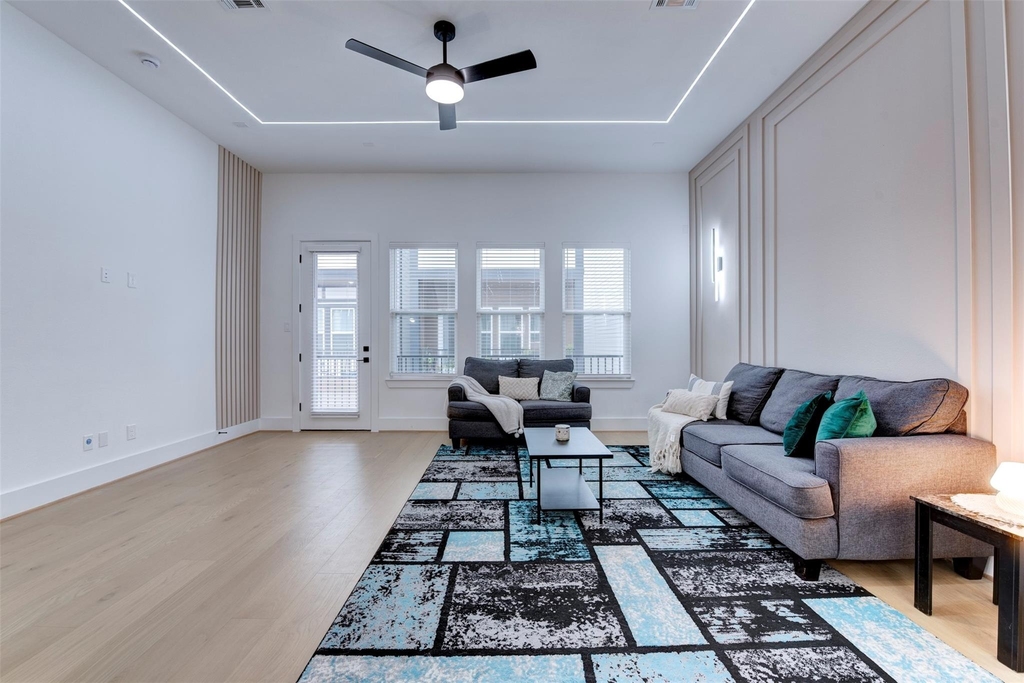 861 Fisher Street - Photo 11
