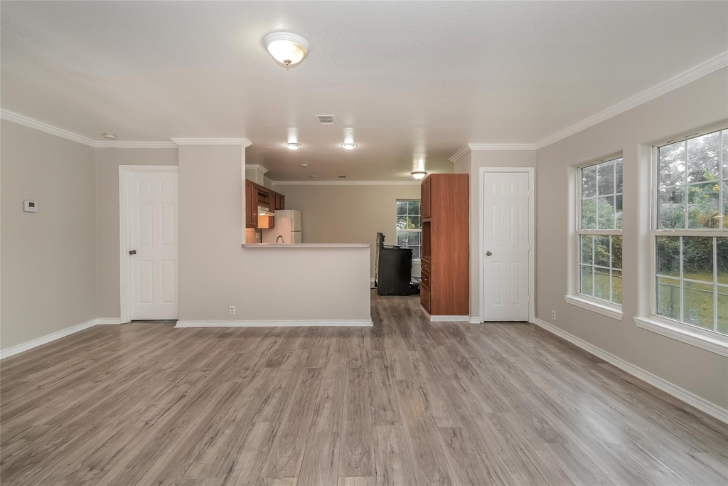829 Marjorie Street - Photo 3