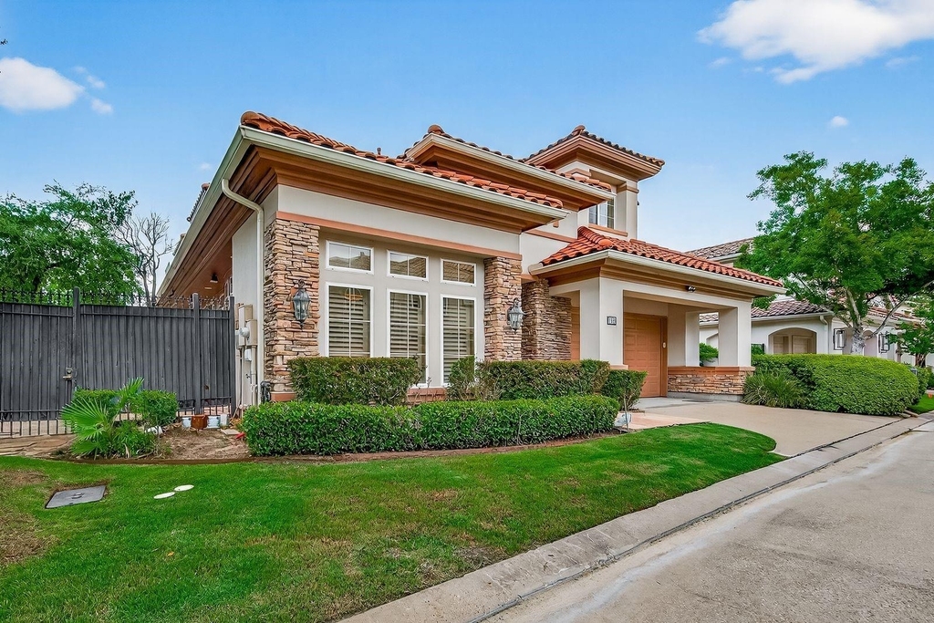 11938 Rosebrier Park Lane - Photo 1