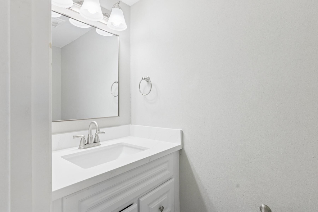 9114 Kempwood Drive - Photo 10