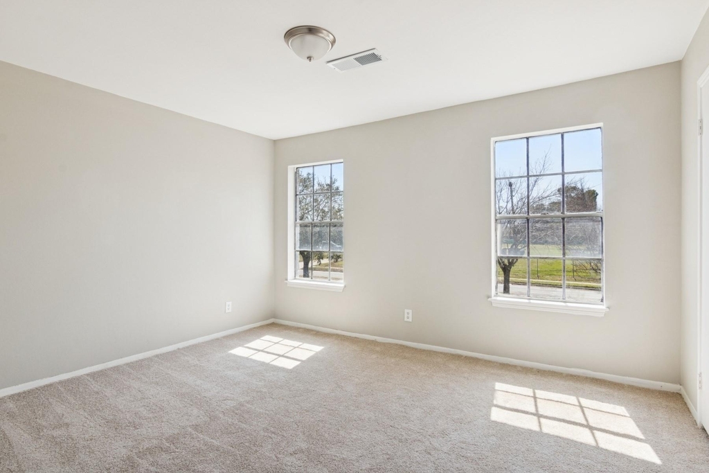 9114 Kempwood Drive - Photo 16