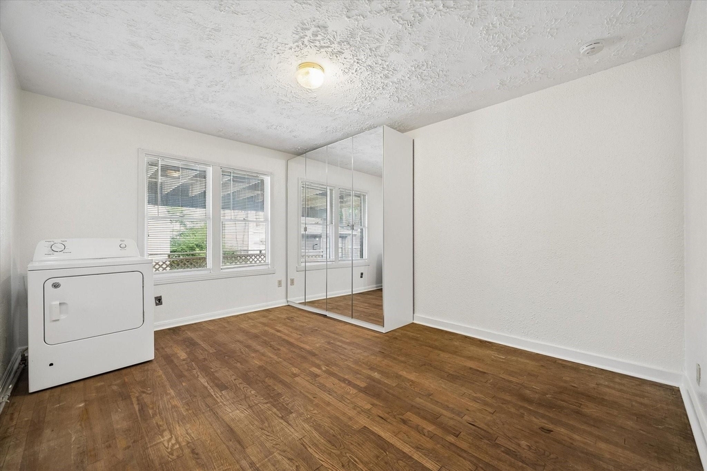 2308 Mcclendon Street - Photo 9