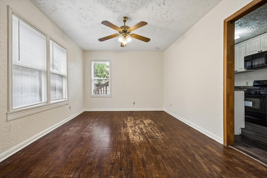 2308 Mcclendon Street - Photo 3