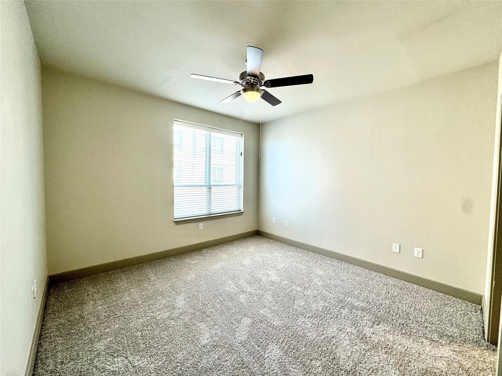 1340 W Gray Street - Photo 9