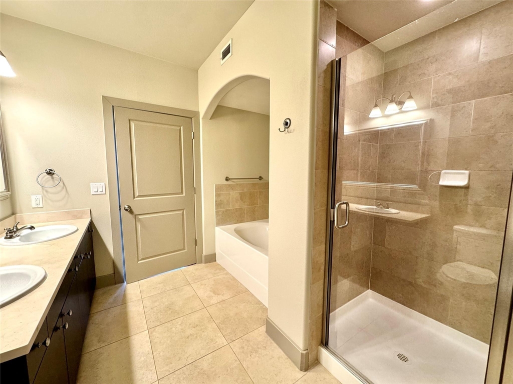 1340 W Gray Street - Photo 7