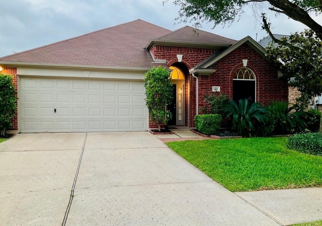 3227 Farrel Hill Street - Photo 0