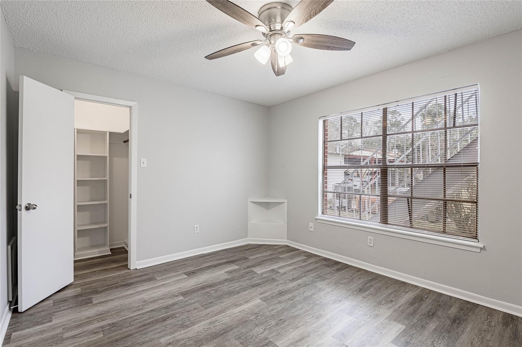1917 20th Street - Photo 25